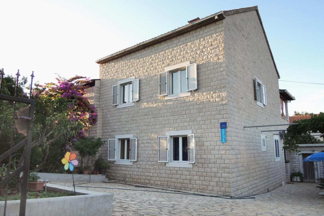 Apartment Mirca 2838B Kültér fotó