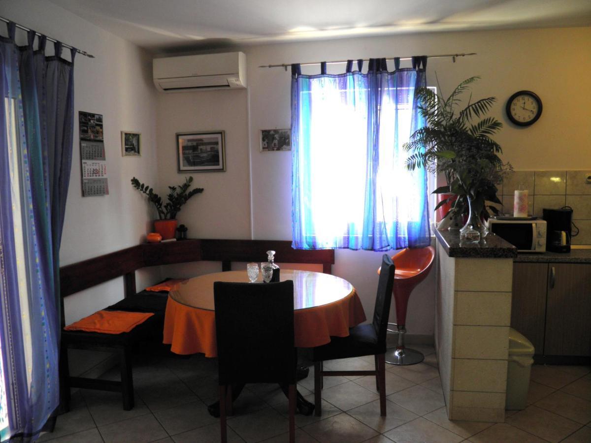 Apartment Mirca 2838B Kültér fotó